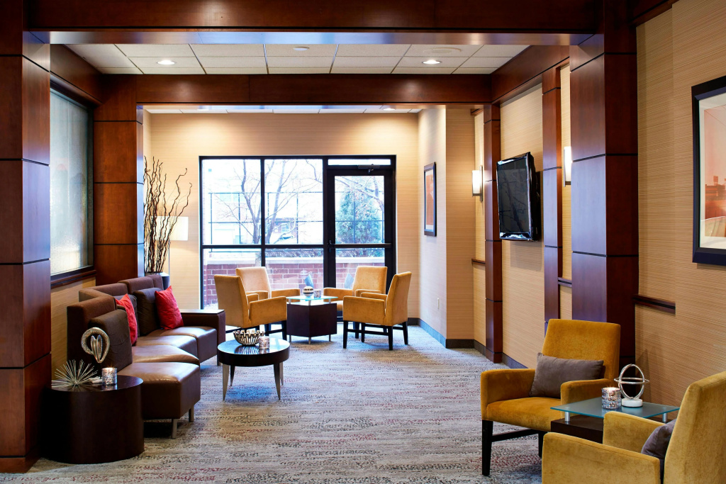 Courtyard by Marriott Bloomington Mall of America