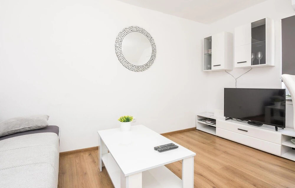 3 Bedroom Awesome Home In Donje Rastane