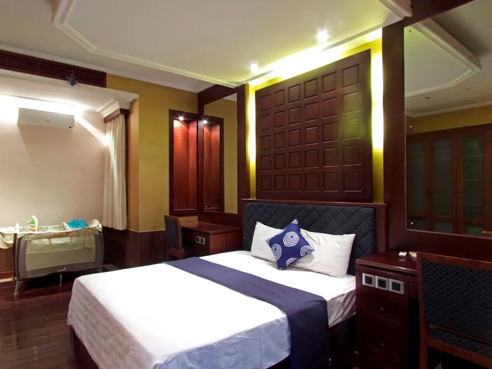 Dynasty Estate