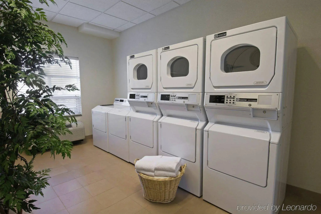 Staybridge Suites Oakville Burlington by IHG
