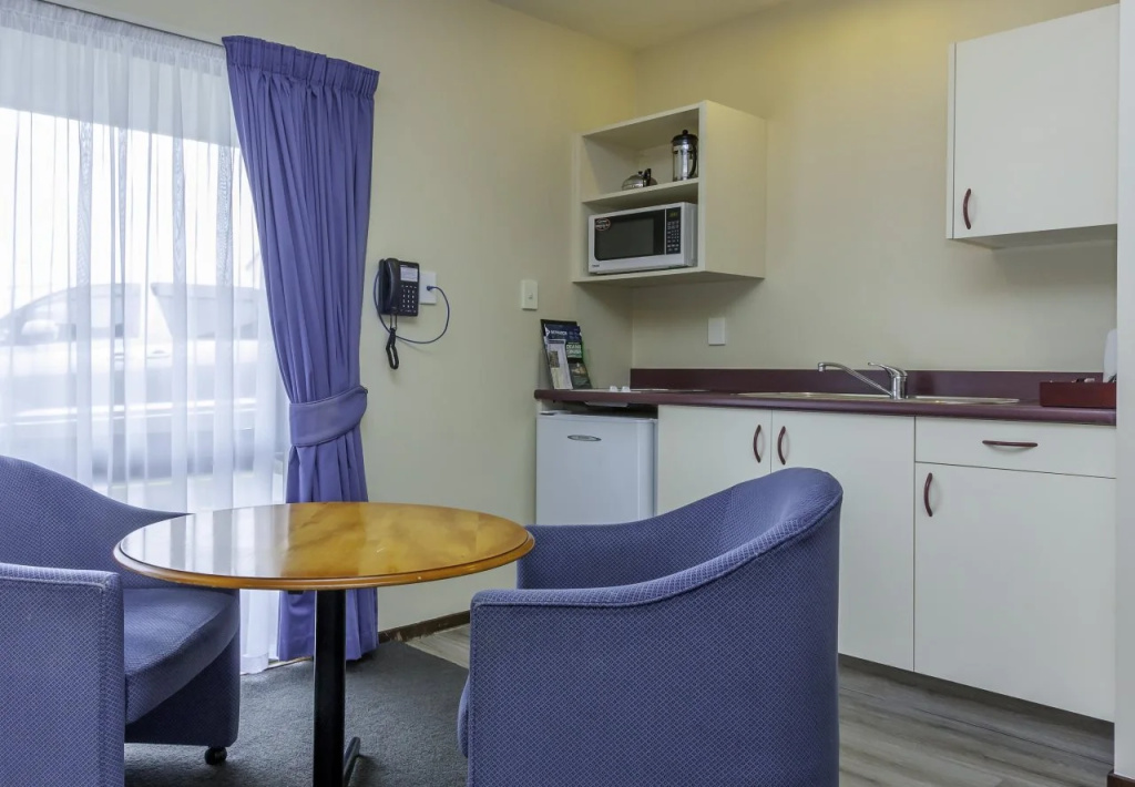 Deans Bush Motel