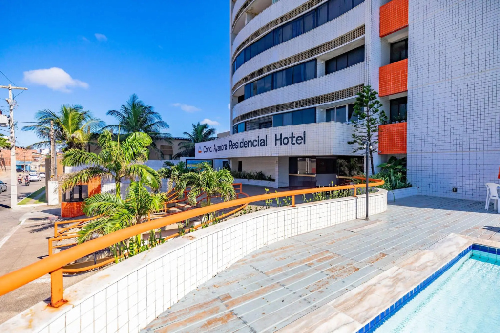 Sol Praia Ayambra