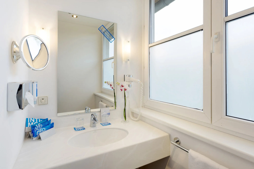 B&B HOTEL Krefeld-Süd