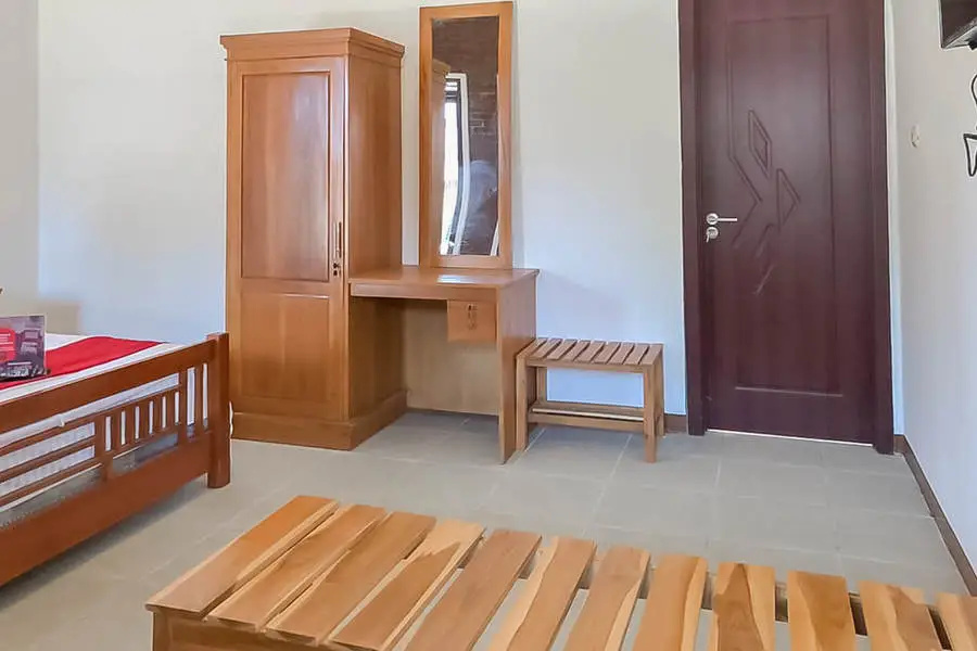 RedDoorz Resort near Darajat Garut