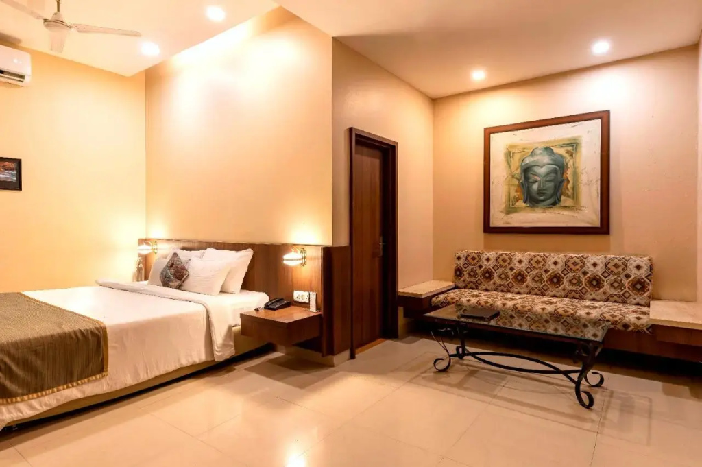 Kwality's Motel Shiraz