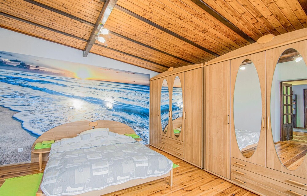 Awesome Apartment in Gdynia With Wifi and 2 Bedrooms