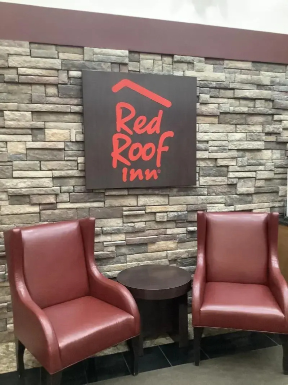HomeTowne Studios by Red Roof Amarillo West