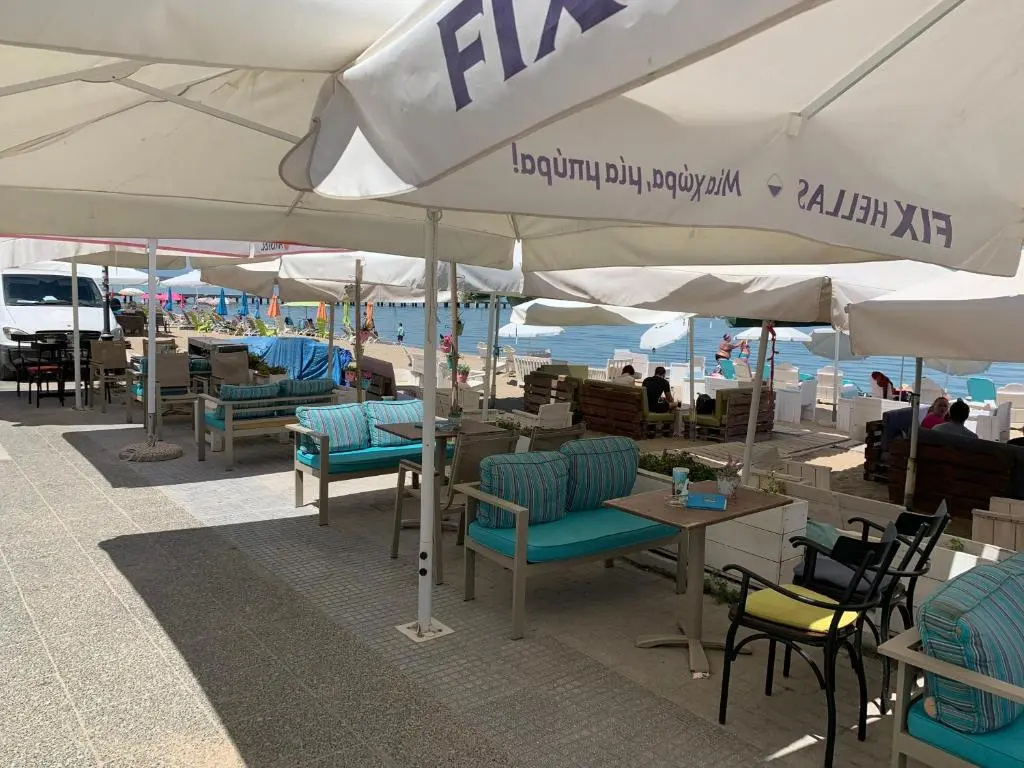Apartment 30m from the sea