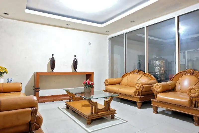 Spot On 2661 Wisma Maysara Makassar
