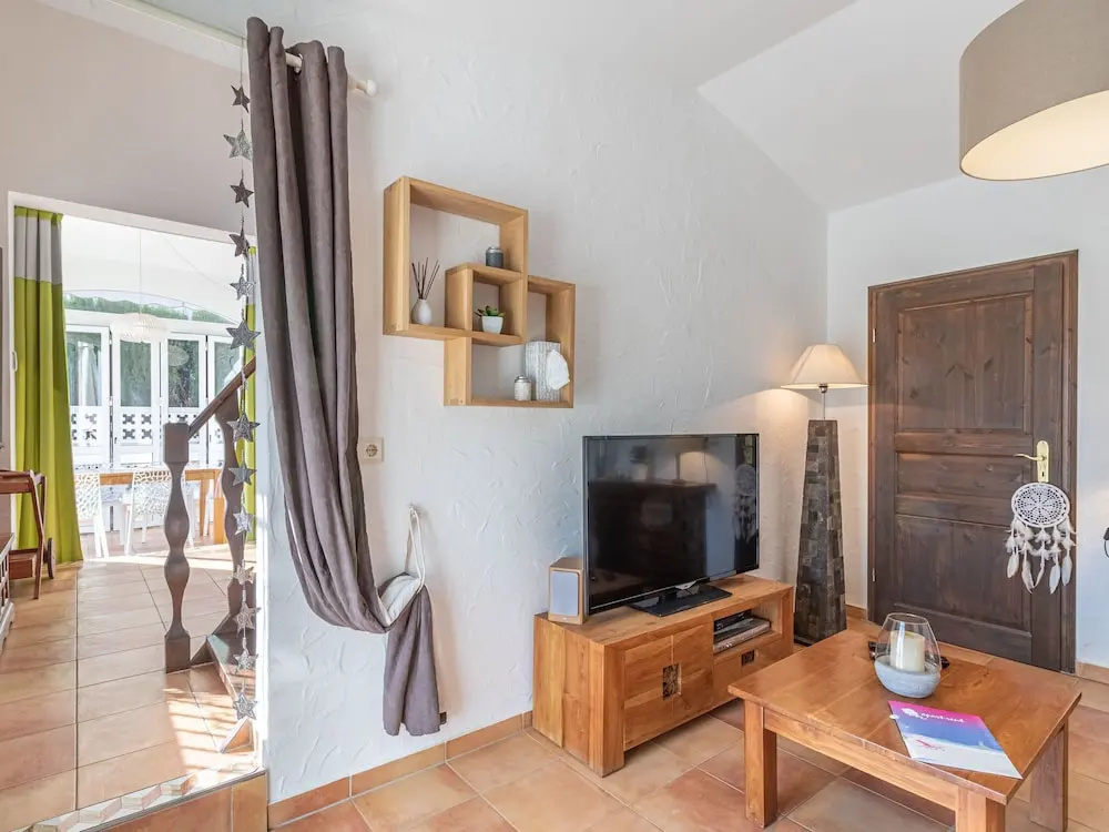 Charming Holiday Home in Empuriabrava With Pool