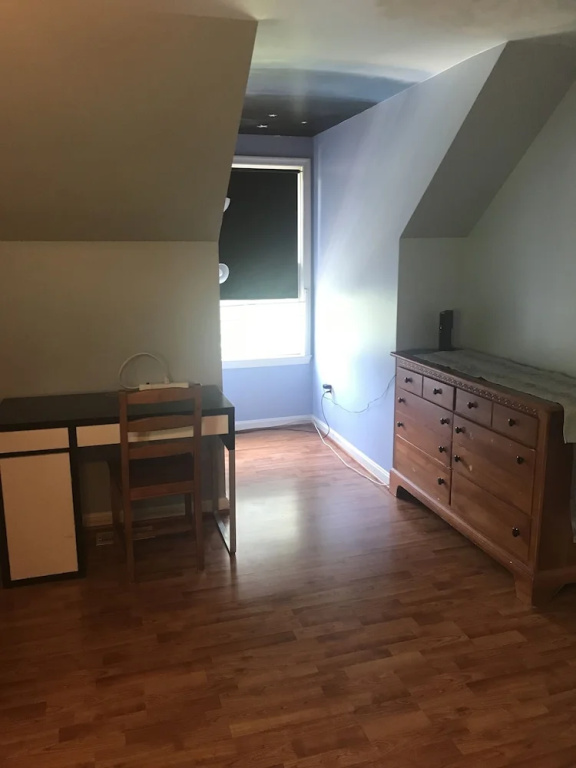 Annapolis home with many amenities