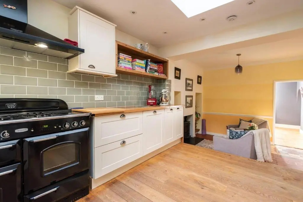 Beautiful 4-bed House in Monmouth