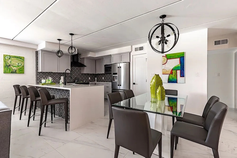 Northland Glam 3BR by Casago
