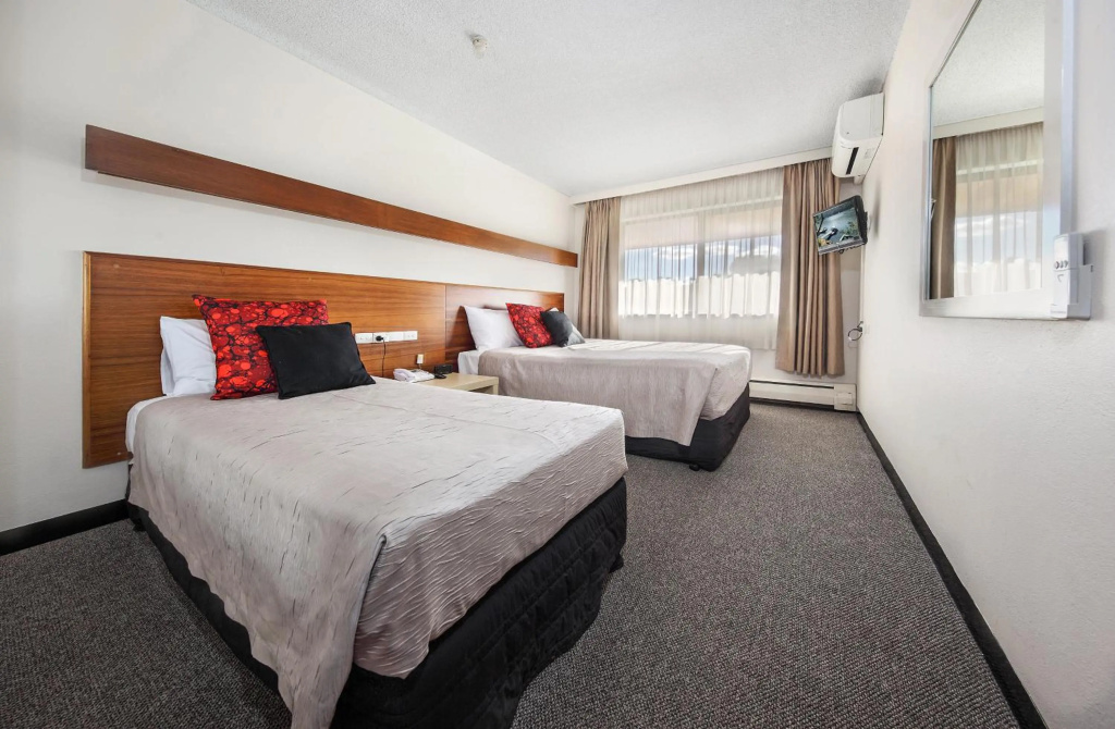 Belconnen Way Hotel & Serviced Apartments