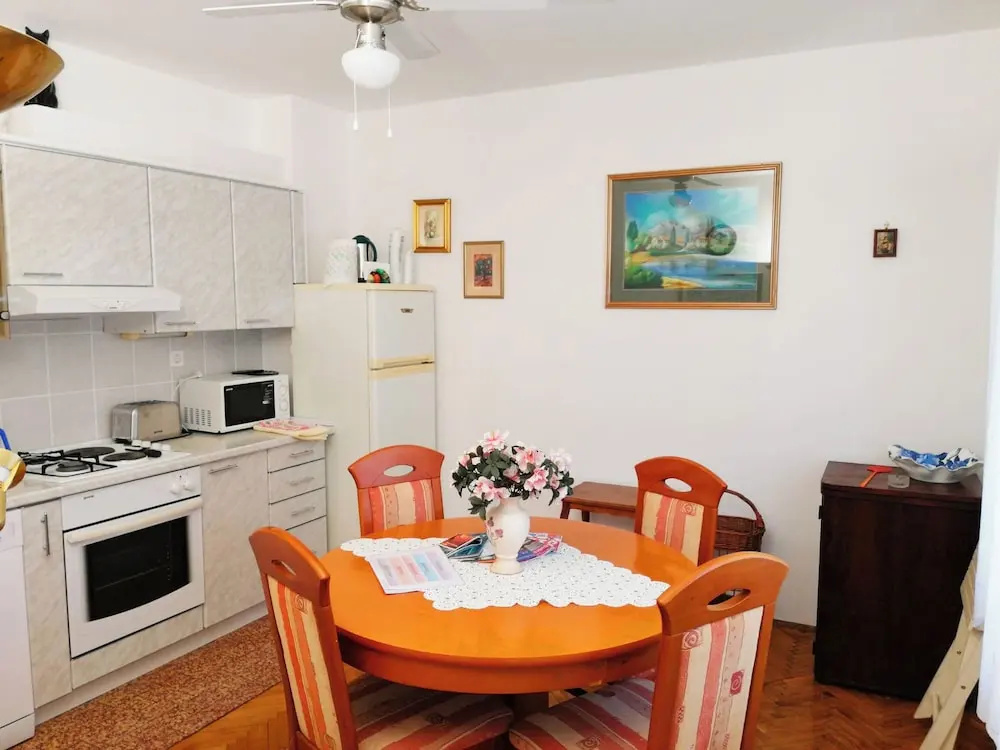 Insideout Apartment