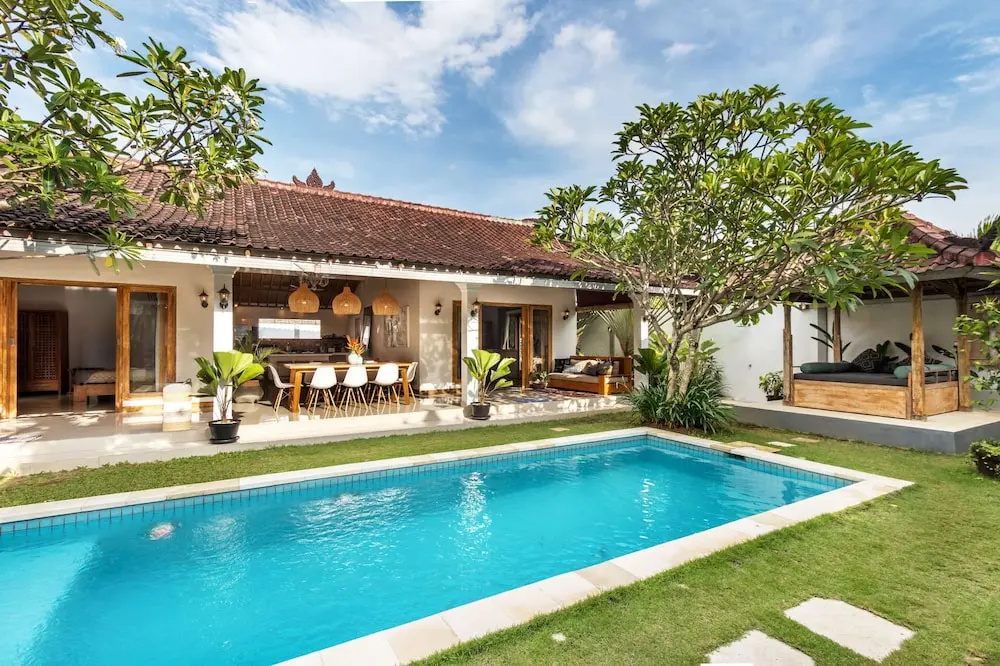 Bali Villa Near the Beach, 2030