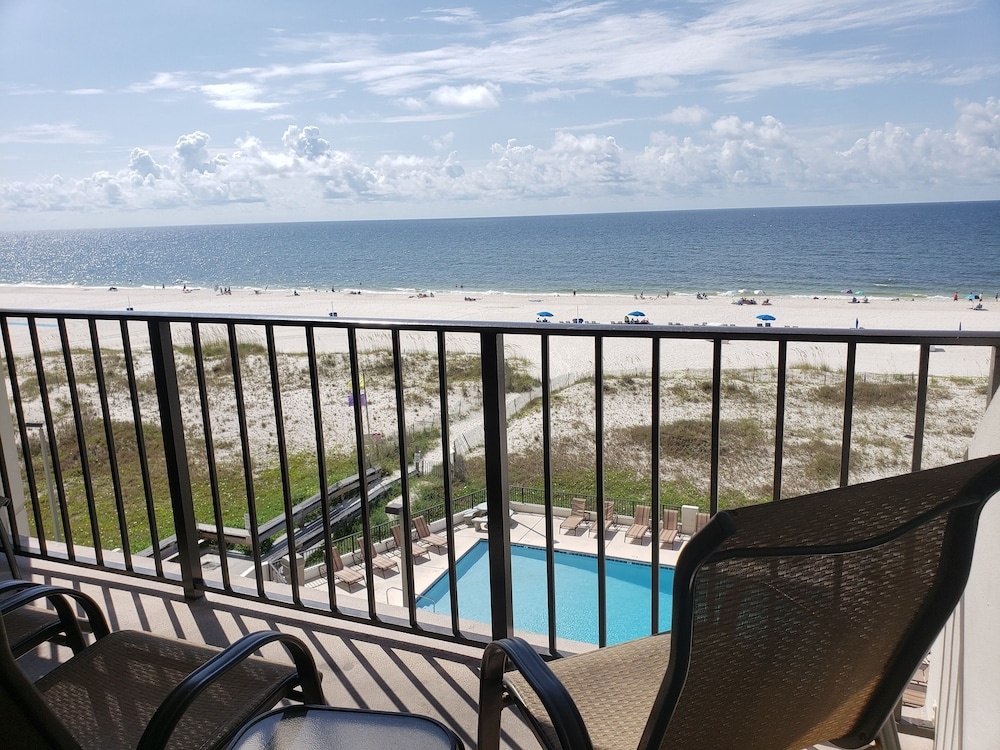 Island Winds East 408 2 Bedroom Condo