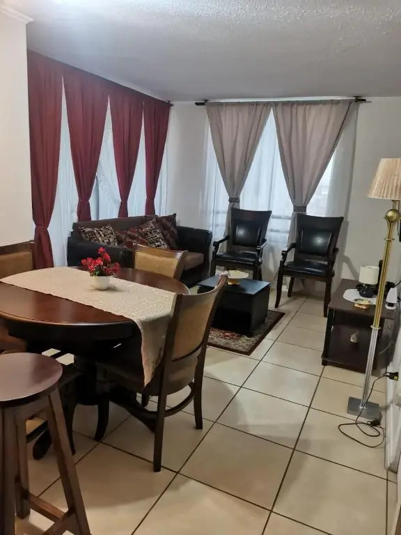 Arriendo diario a pasos playa la herradura