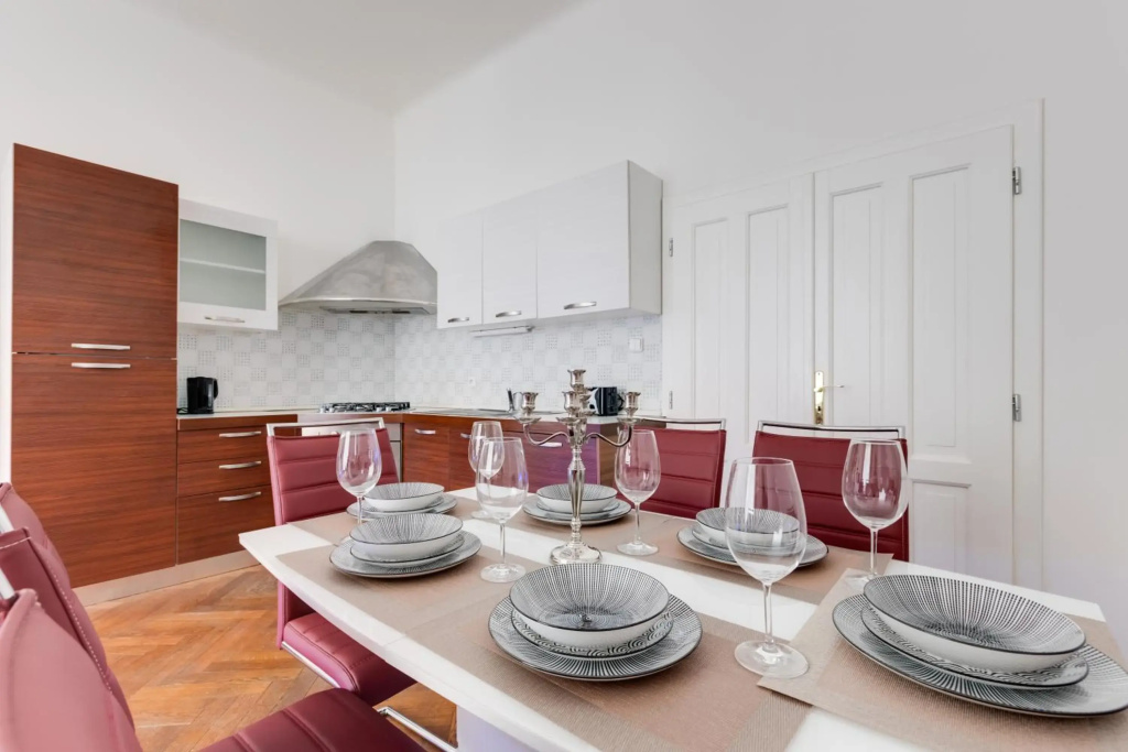 Luxury Riverside Apartments In The Center Of Prague
