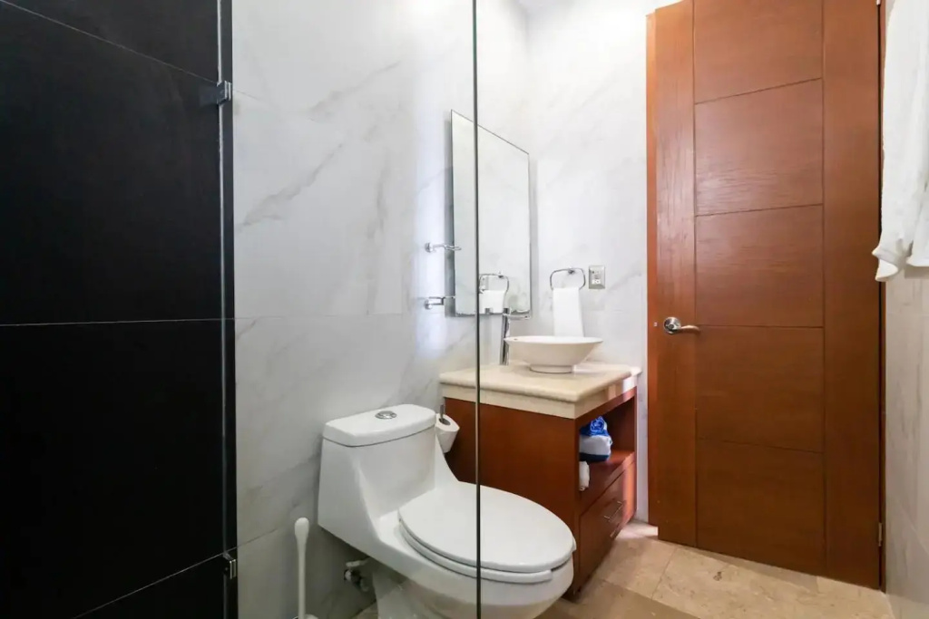 Dream Condo Between Beach and 5ta