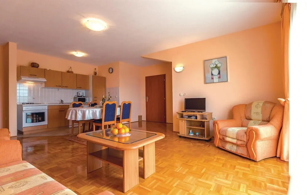 Stunning Home in Makarska With Wifi and 1 Bedrooms