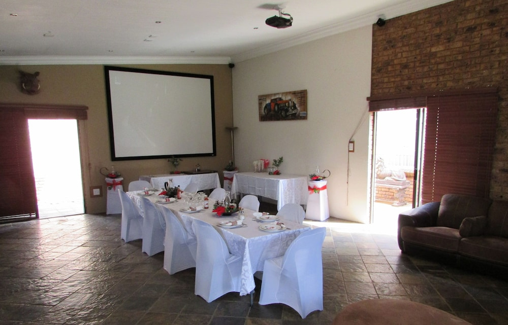 Golden Quilt Venue Stays