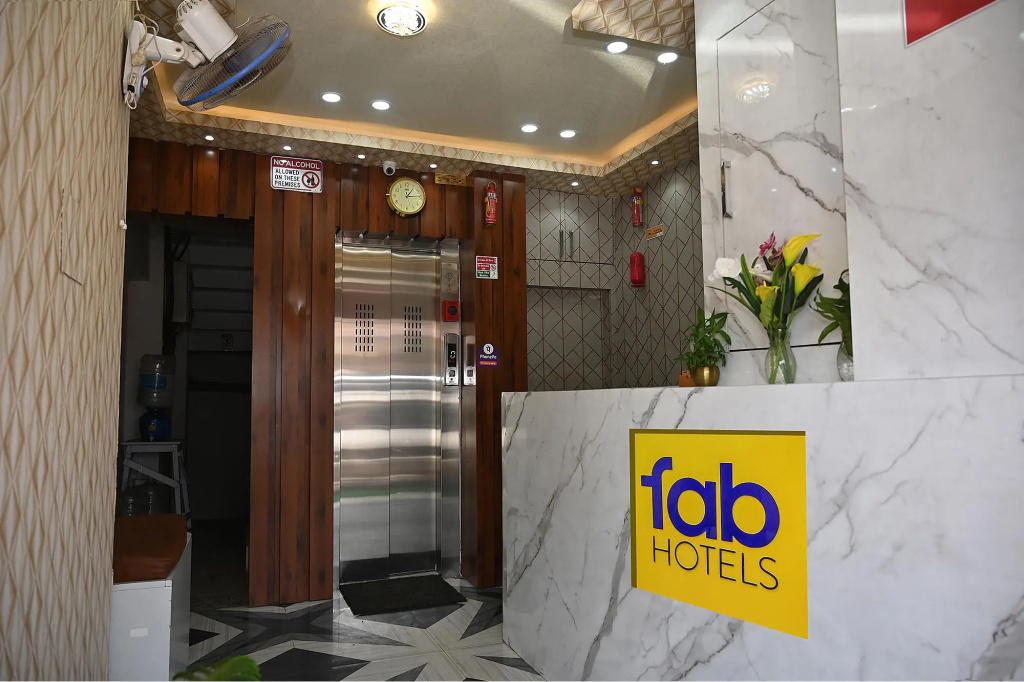 Fabhotel Golden Bliss