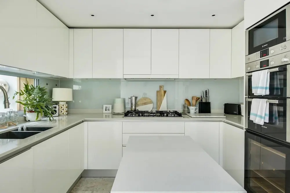 Stylish 5 bed Home in Heart of Clapham