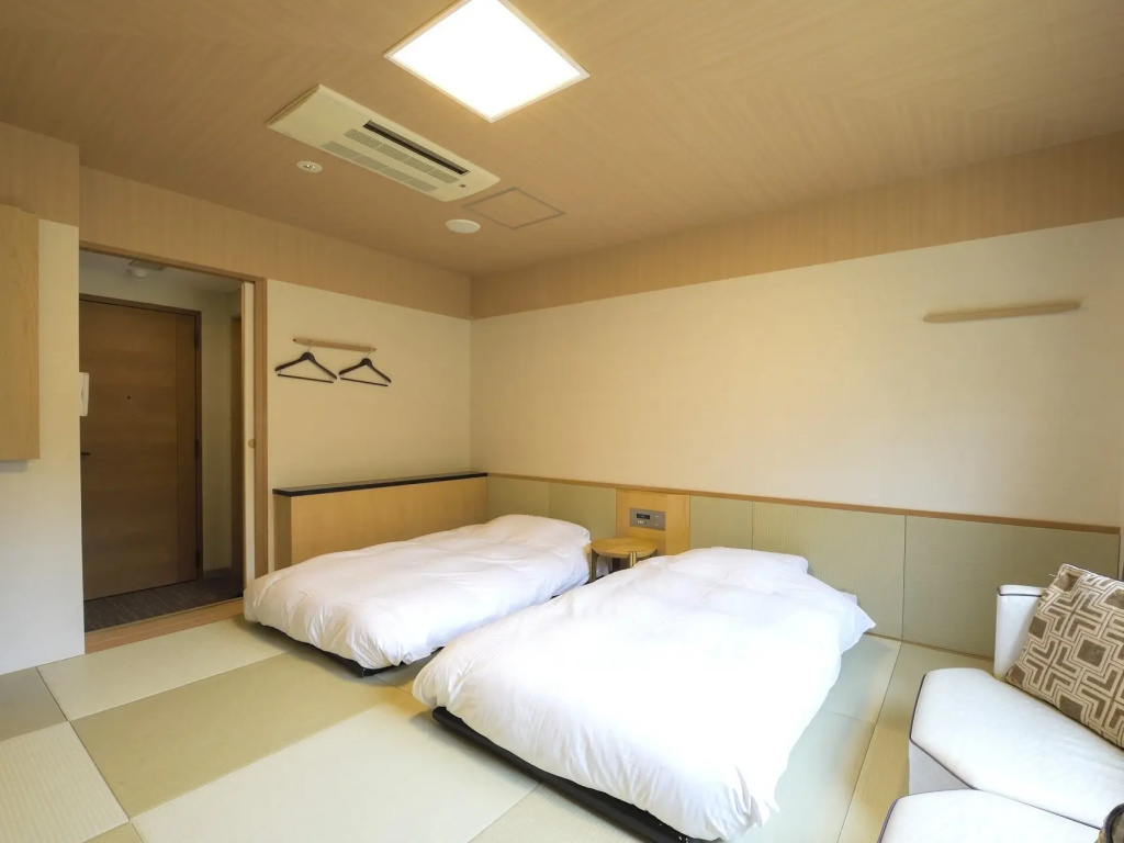 Hakone Lake Hotel