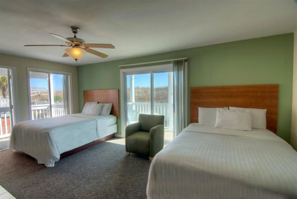 Surfside Lodge