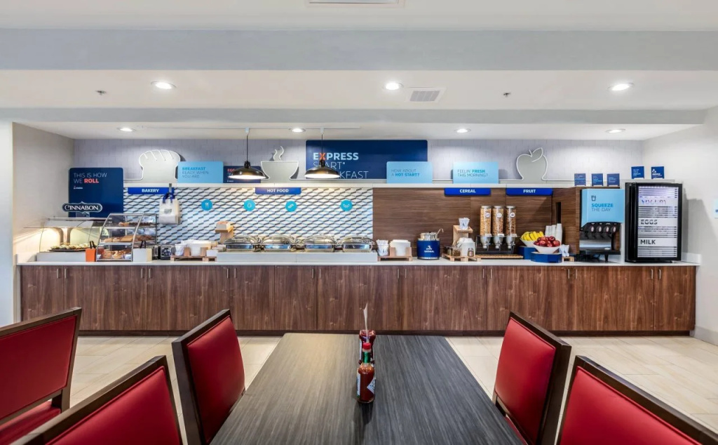 Holiday Inn Express & Suites Jersey City North - Hoboken by IHG