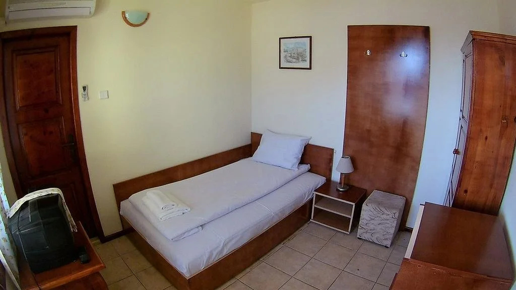 Hotel Alex