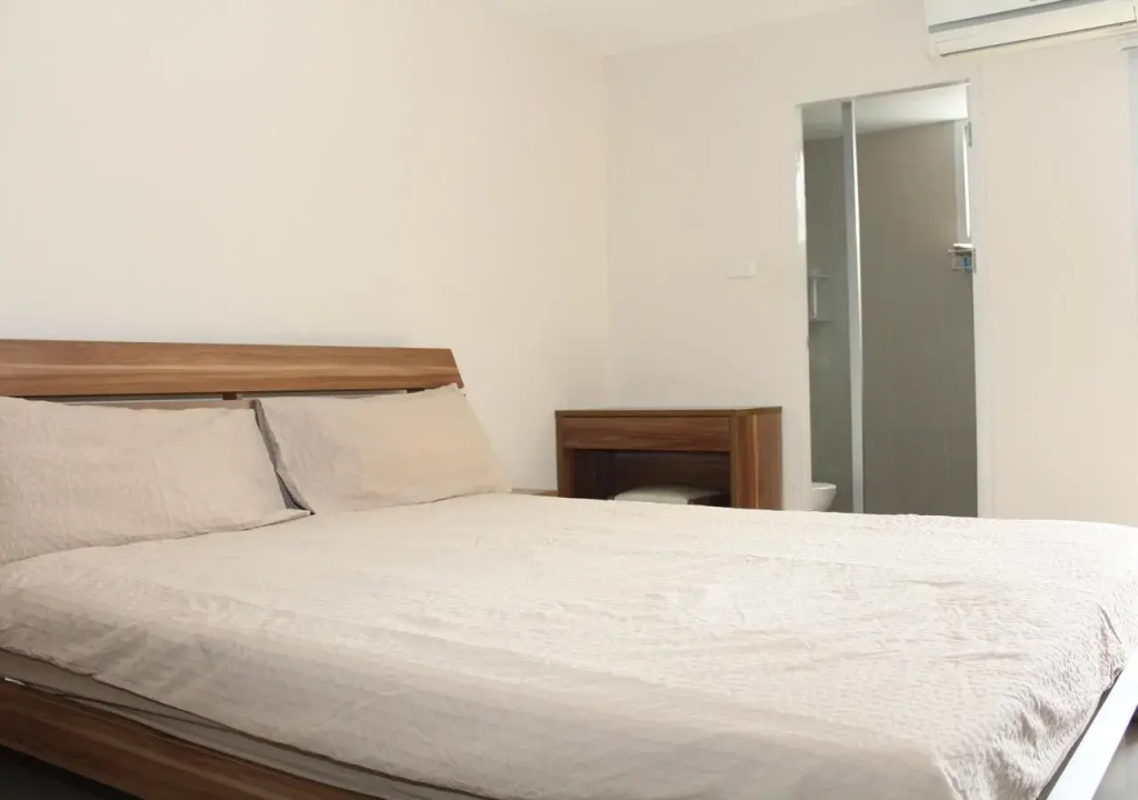 UTD8 Hotel and Residence