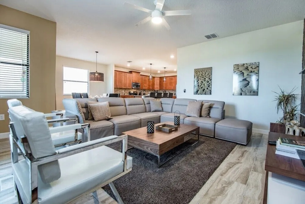 6-Bedroom Villa in Davenport 5468SC