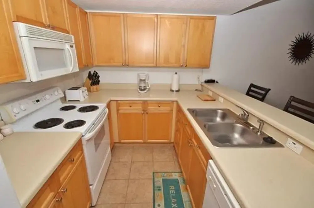 Oceanwalk 1-203 Apartment 2