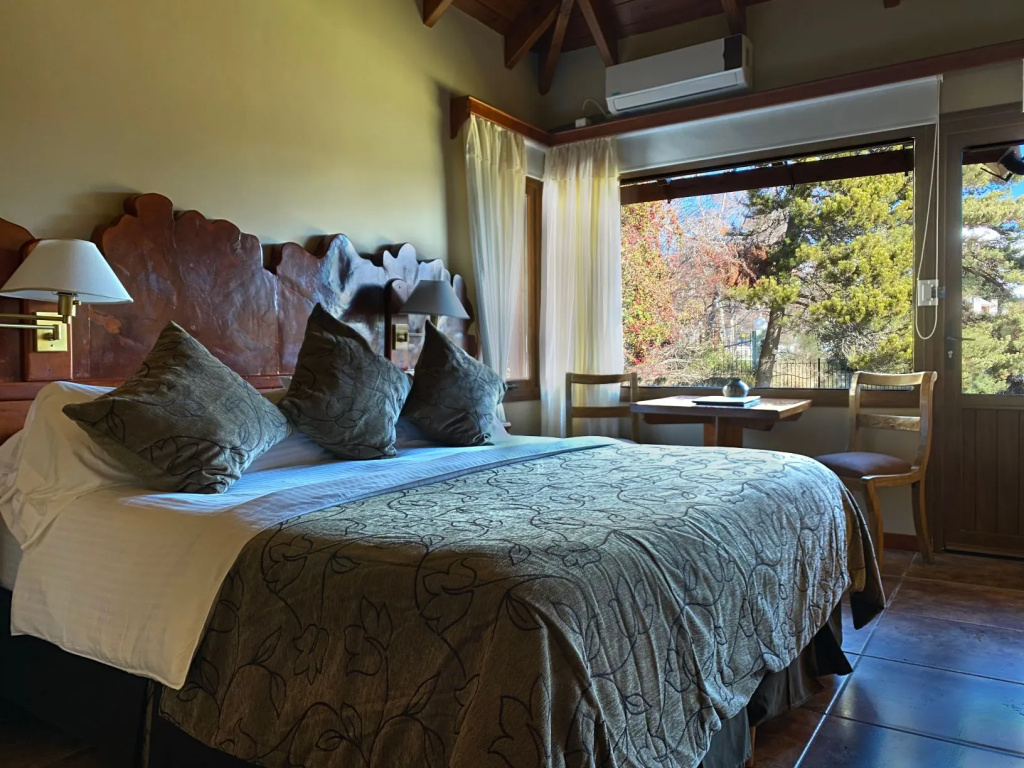 Charming Residences & Suites with Private Spa