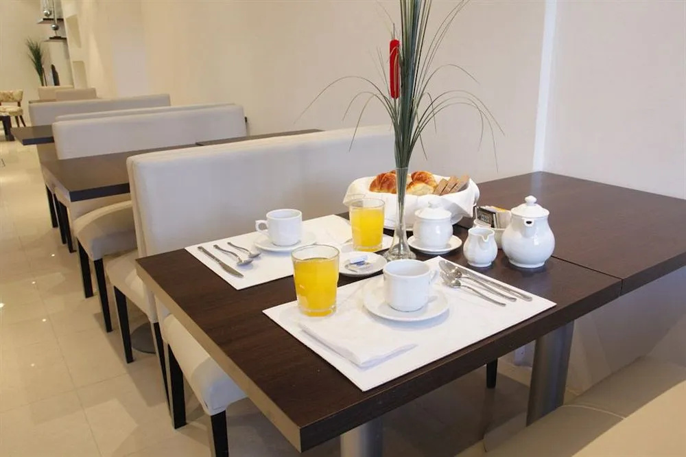 Nuñez Suites