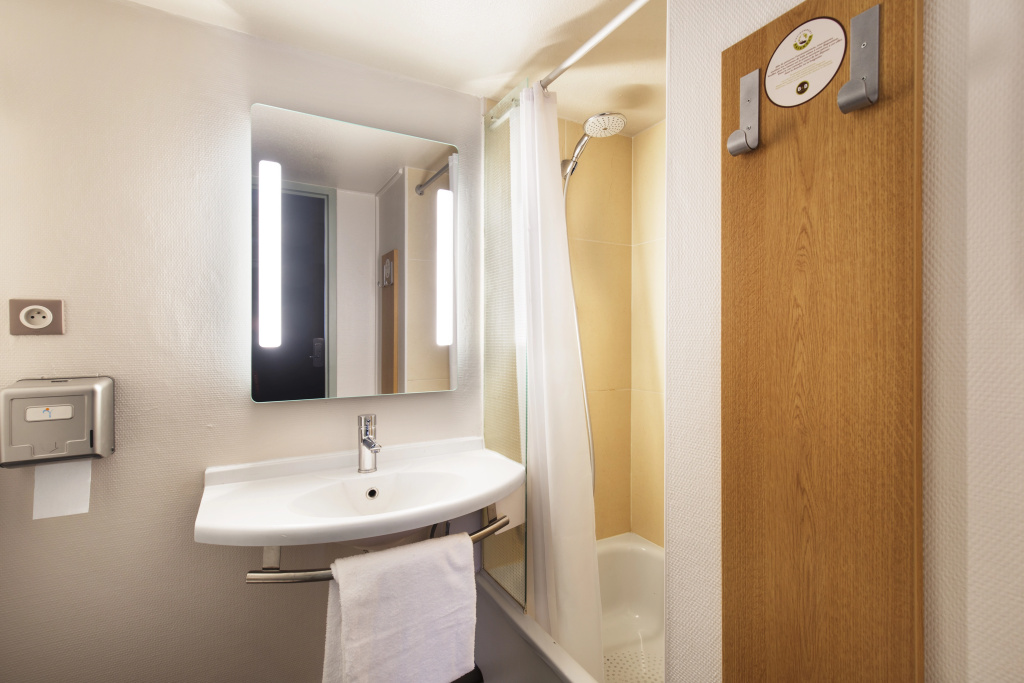 B&B HOTEL Lyon Saint-Priest