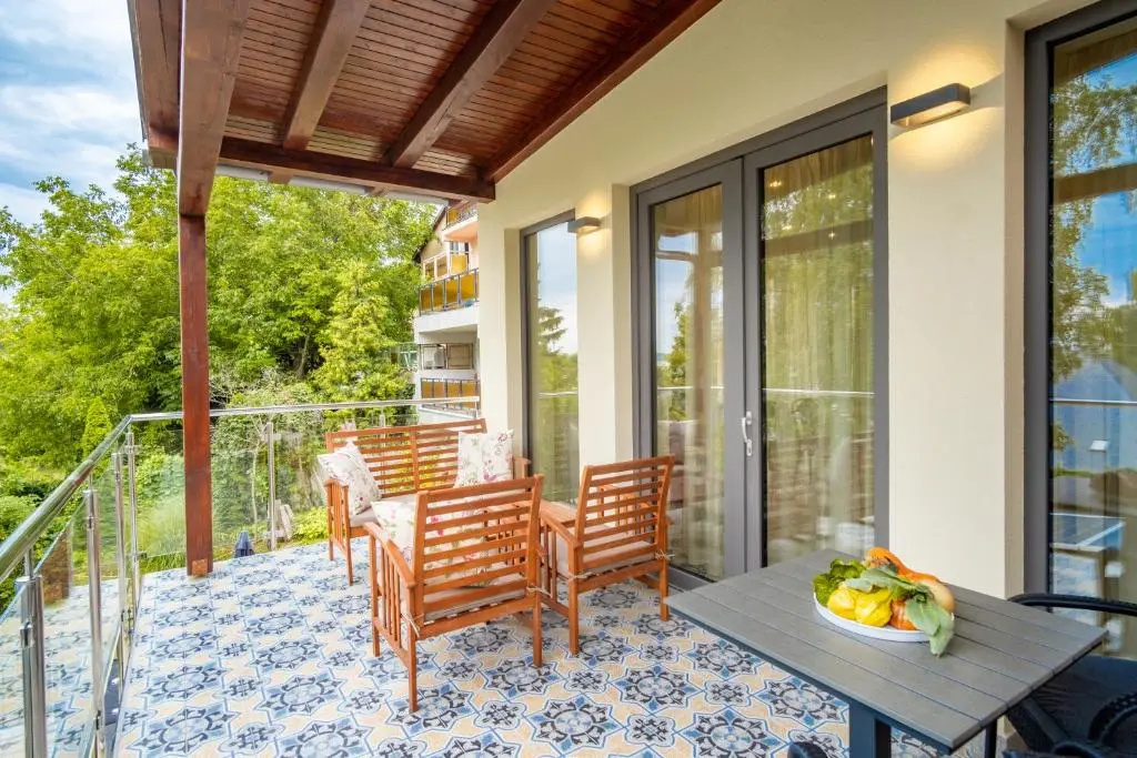 Kiss-Henézi Guest House