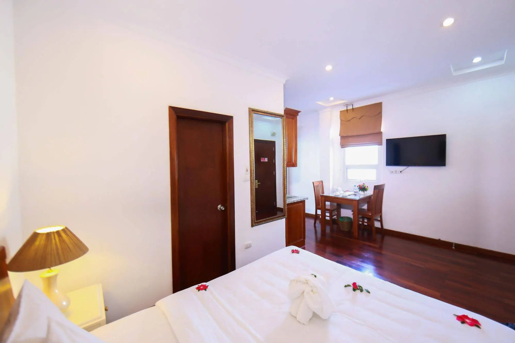 Tran Hotel