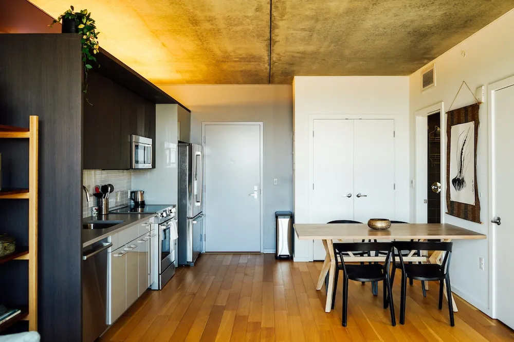 CORAL | Historic District | Luxury Building With Amenities