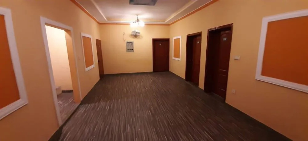 Safari hotel