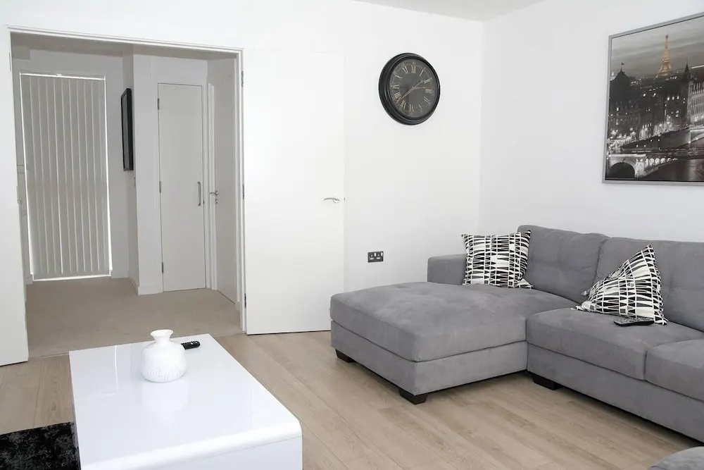 East Central London 3-Beds Sleeps 6 Pet Friendly