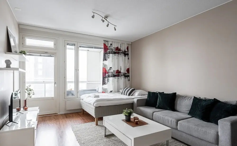 Homelike 1BR with Sauna, Free Parking & Balcony