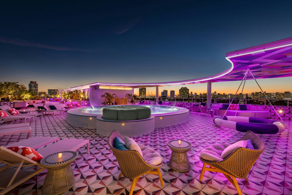 Moxy Miami South Beach