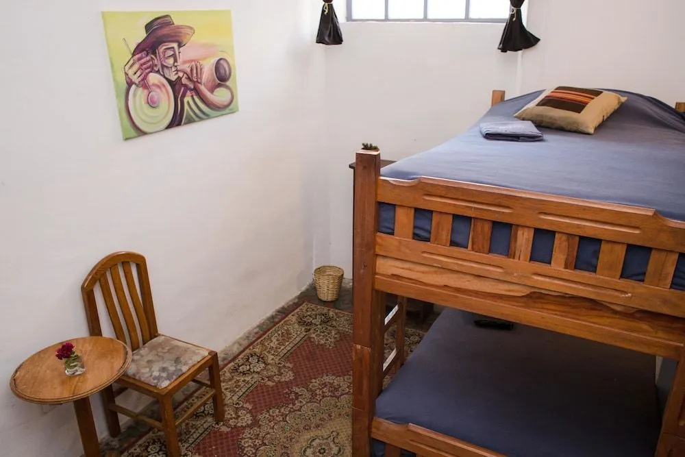 Casa Blanca Hostel