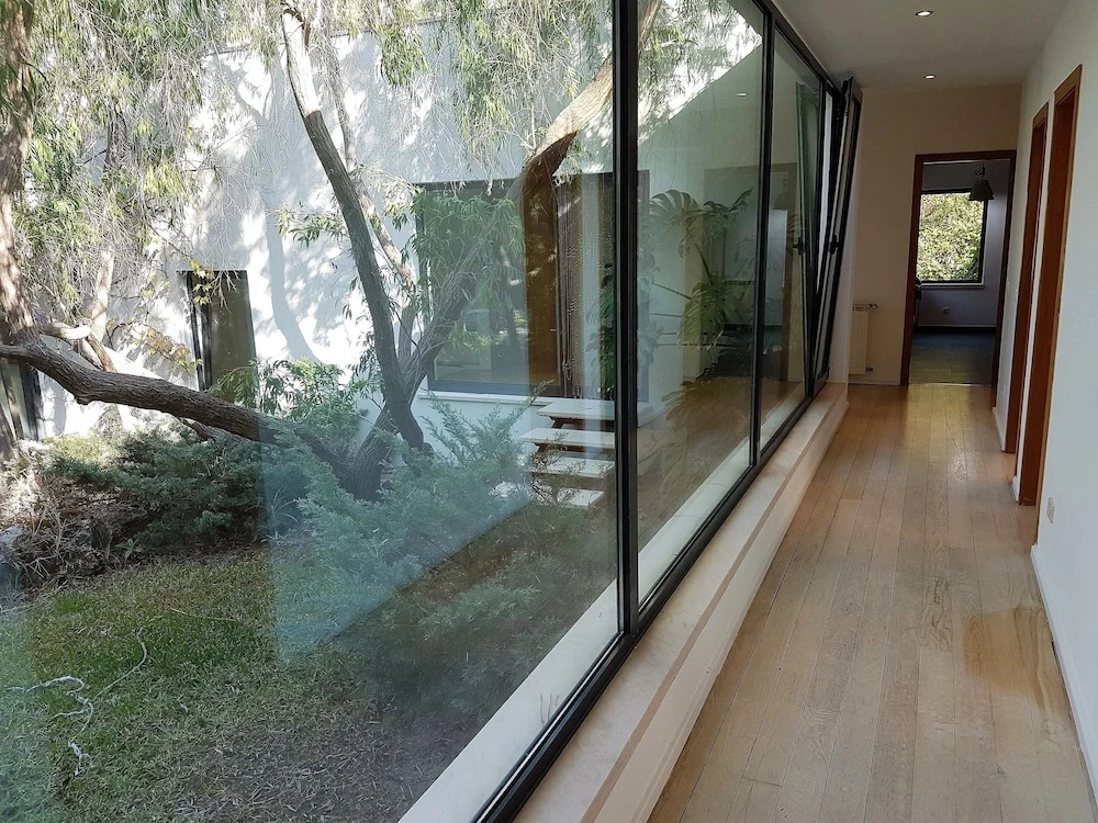 Aroeira Paradise Villa by Host-Point