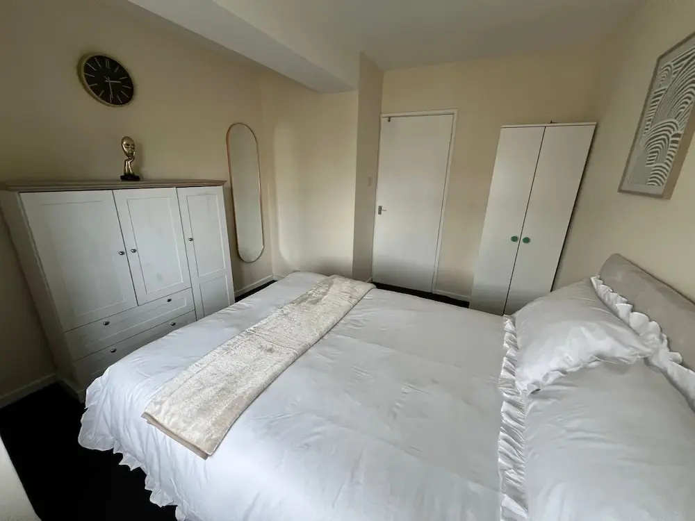 Charming London Apartment Near Attractions