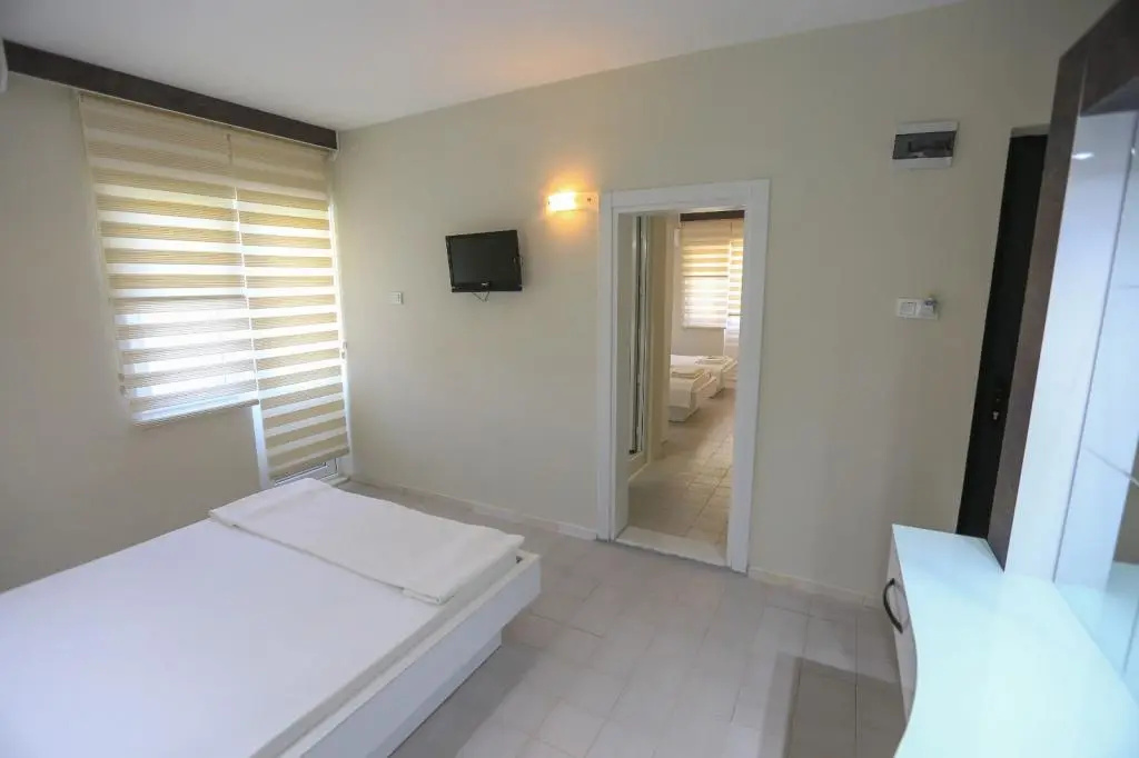 Otel Albos