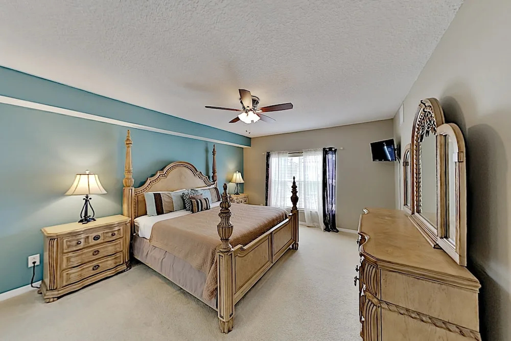 110stelp 5 Bedroom Home